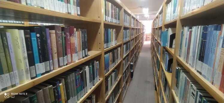 کارگاه آشنایی با بانک اطلاعاتی موسسه و روش یافتن منابع در آن